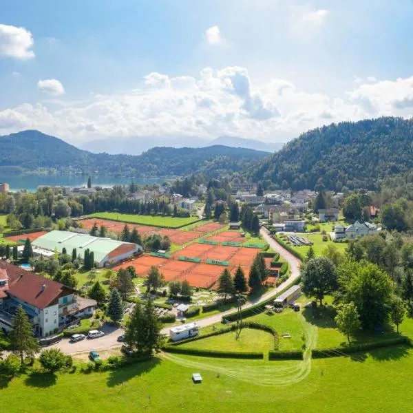 高尔夫 - 网球 - 康体莫里酒店，位于Sankt Primus am Turnersee的酒店