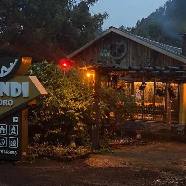 Mondi Lodge Kisoro，位于Kinanira的酒店