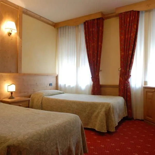福萨埃尔比酒店，位于福扎的酒店