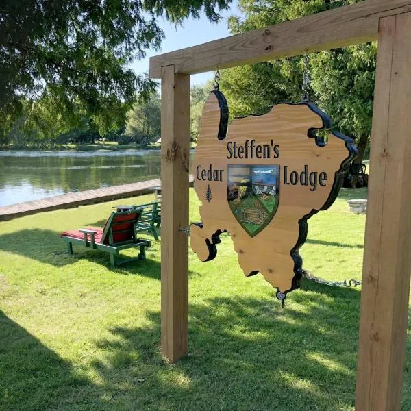 Steffen's Cedar Lodge，位于Washington Island的酒店