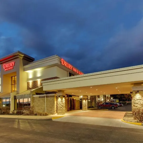 Drury Inn & Suites Poplar Bluff，位于波普勒布拉夫的酒店