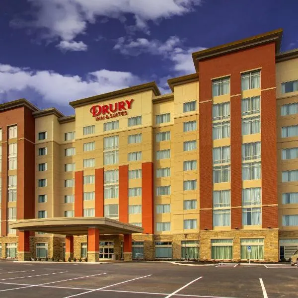 Drury Inn & Suites Columbus Polaris，位于Lewis Center的酒店