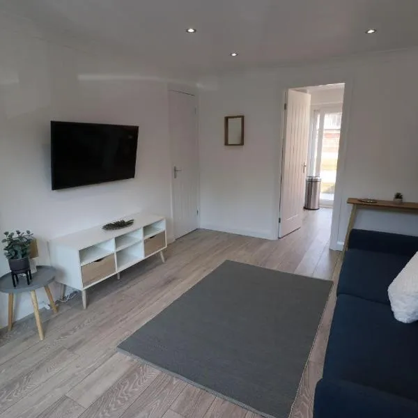 Amaya Three - Newly Renovated - Sleeps 6 - Grantham，位于Ropsley的酒店