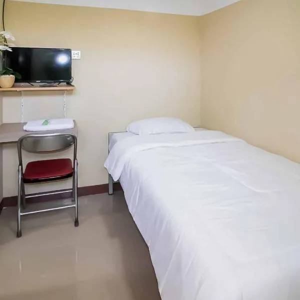 Miana Ancol Residence Mitra RedDoorz，位于雅加达的酒店