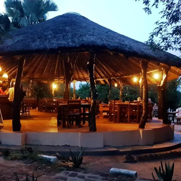 Red Chilli Rest Camp，位于Murchison Falls National Park的酒店