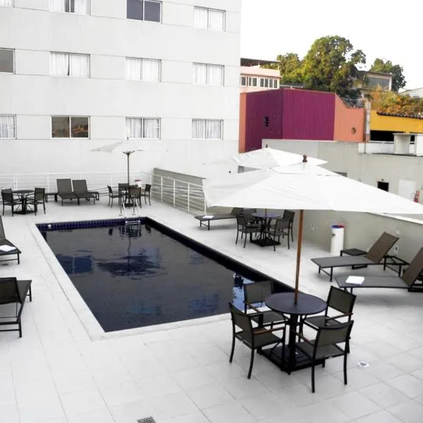 Nobile Inn Dutra Rio De Janeiro，位于卡希亚斯公爵城的酒店