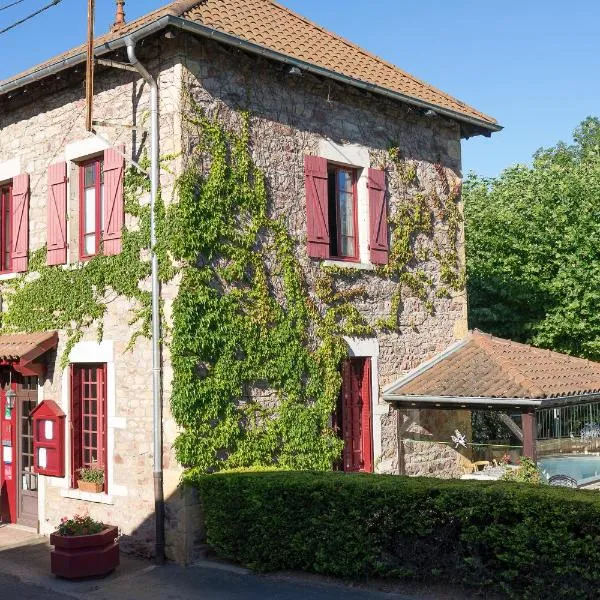 Hôtel Restaurant Le Moulin de Saint Verand，位于Jullié的酒店