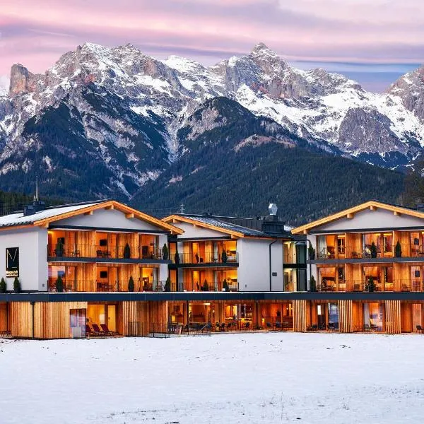 Wellness und Brunch Hotel MorgenZeit beheizter Naturteich Genuss Frühstück bis 13 Uhr Hochkönig Sommercard，位于玛丽亚阿尔姆的酒店