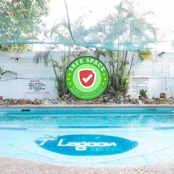 RedDoorz Plus Lagoon Resort Zambales，位于奥隆阿波的酒店