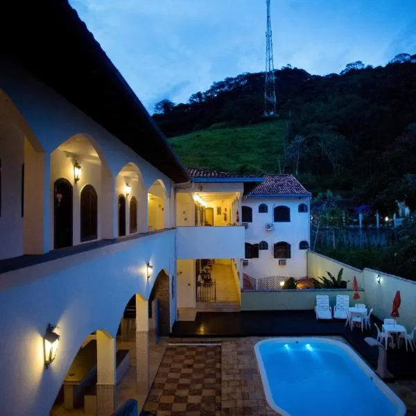 Pousada Martinez，位于雅库廷加河畔圣丽塔的酒店