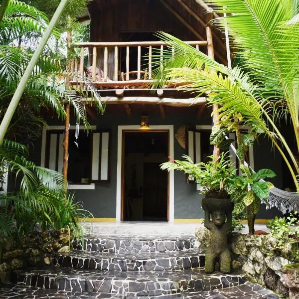 Pachamama Tropical Garden Lodge，位于Carmen的酒店