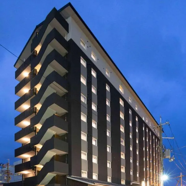 Hotel Route-Inn Sakurai Ekimae，位于天理市的酒店