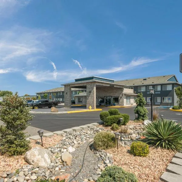 Red Lion Inn & Suites Kennewick Tri-Cities，位于肯纳威克的酒店