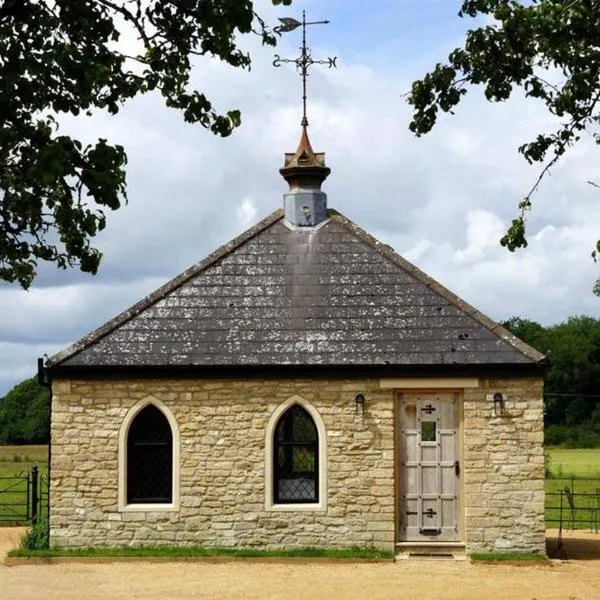 School Lodge，位于Buckland Dinham的酒店