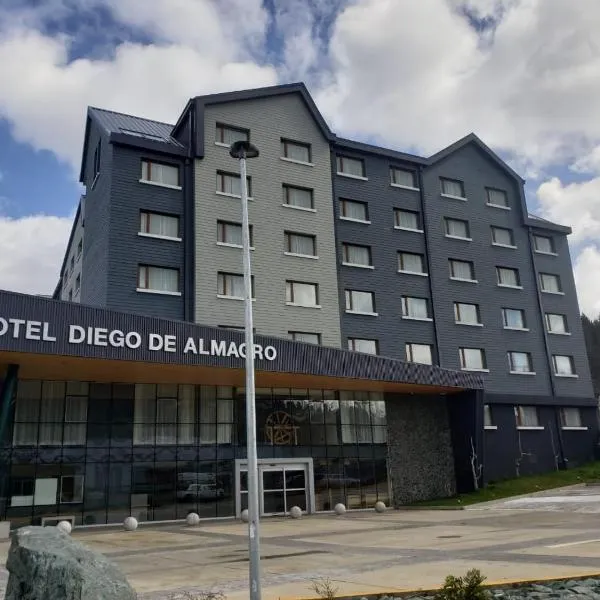 Hotel Diego de Almagro Castro，位于Putemún的酒店