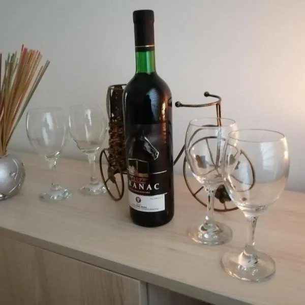 Uzicki-konaci，位于乌日策的酒店