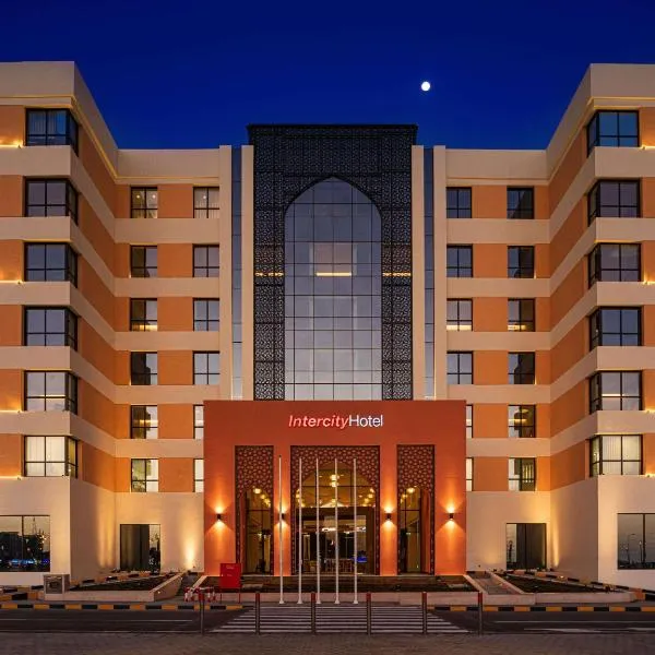 IntercityHotel Nizwa，位于Ma‘mad的酒店