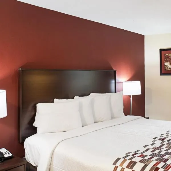 Red Roof Inn Indianapolis East，位于印第安纳波利斯的酒店