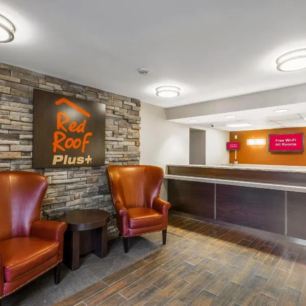 Red Roof Inn PLUS+ South Deerfield - Amherst，位于South Deerfield的酒店