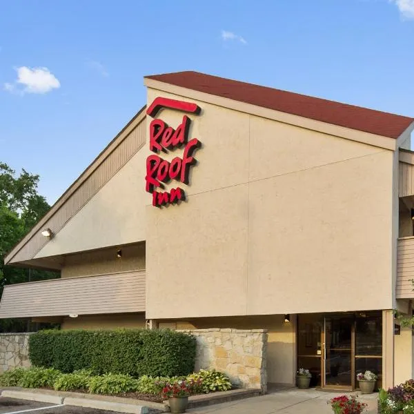 Red Roof Inn Detroit - Roseville St Clair Shores，位于罗斯维尔的酒店