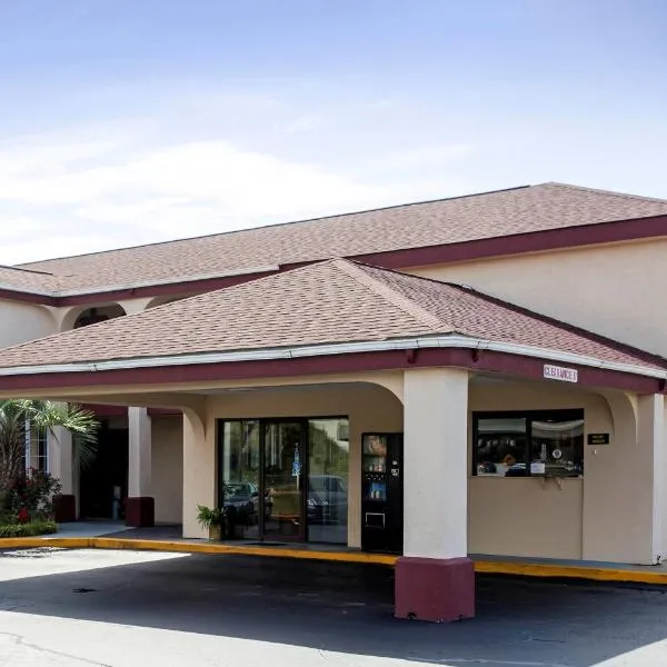 Red Roof Inn Sumter，位于萨姆特的酒店