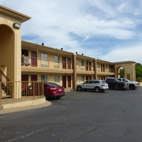 Red Roof Inn Columbia, TN，位于Lewisburg的酒店