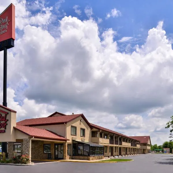 Red Roof Inn Indianapolis - Greenwood，位于Southport的酒店
