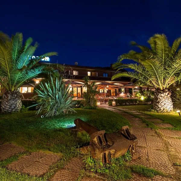 Hotel Parco delle Cale，位于Casa Villa的酒店
