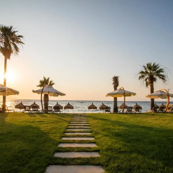 MAIA Luxury Beach Hotel & Spa，位于Doğanbey的酒店