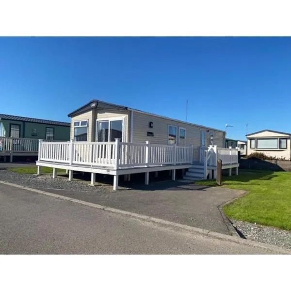 37 Bay View Oceans Edge by Waterside Holiday Lodges，位于兰卡斯特的酒店