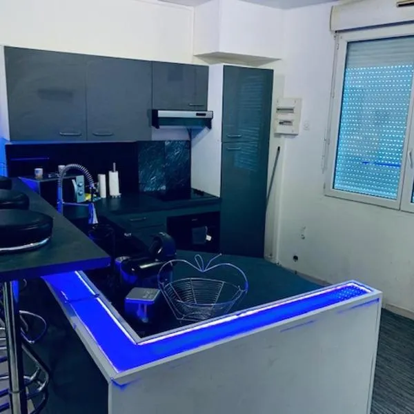 Appartement - 2 chambres - 4 personnes，位于Denain的酒店