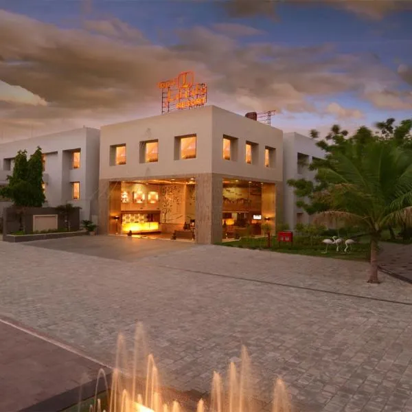 Top3 Lords Resort Bhavnagar，位于巴夫那加尔的酒店