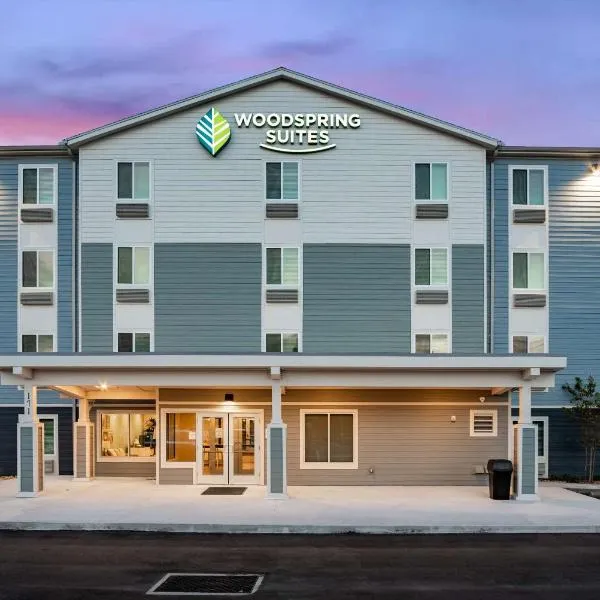 WoodSpring Suites Sanford North I-4 Orlando Area，位于DeBary的酒店