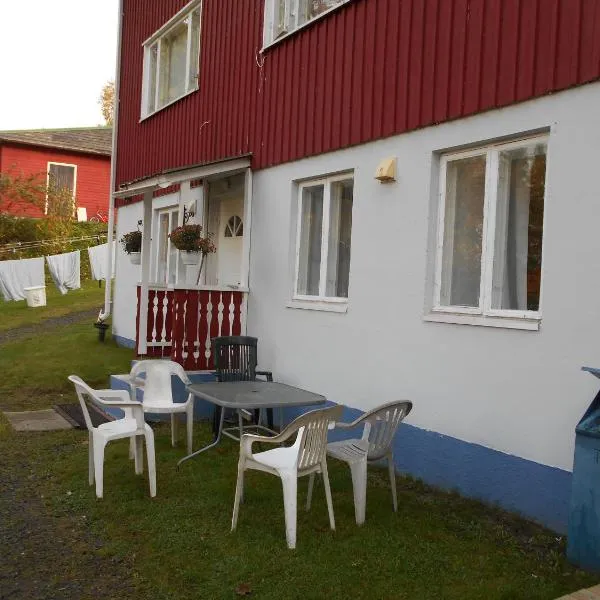 Perniön majoitus alakerta，位于Barkarböle的酒店