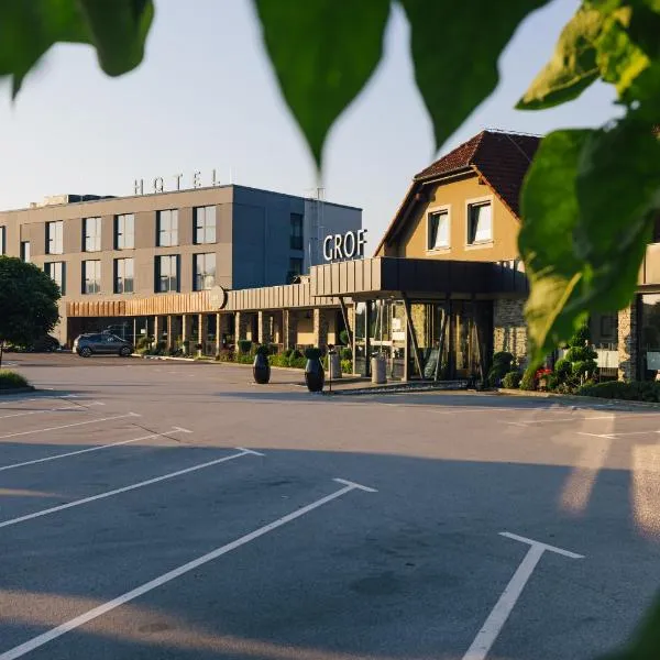 Hotel Grof，位于Slivna的酒店