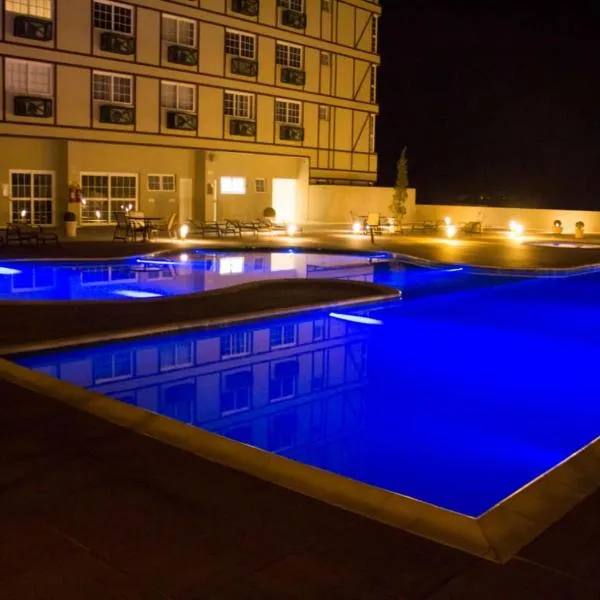 Resort Granja Brasil Itaipava Piscinas aquecidas，位于彼得罗波利斯的酒店