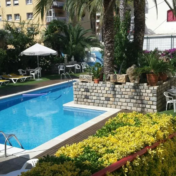 Apartaments Mar Blau Calella，位于卡里拉的酒店