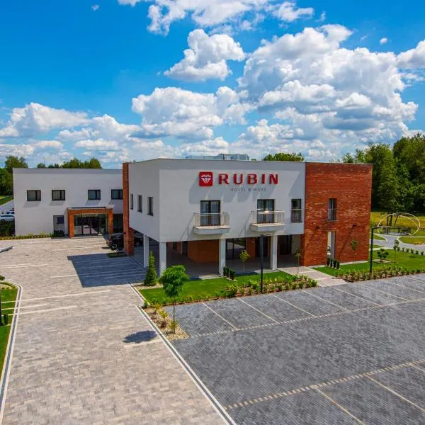 Hotel Rubin，位于Palczew的酒店