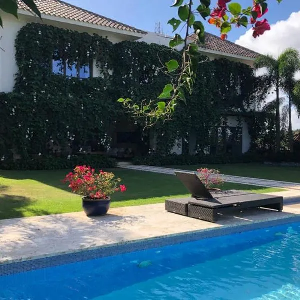 Casa Tropical con Hermosos Atardeceres Caribeños，位于Pinalito的酒店