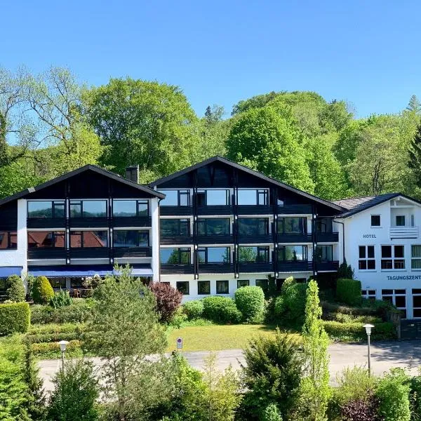 贝格城堡酒店，位于施坦贝尔格湖畔贝格的酒店