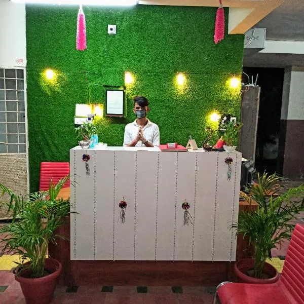 Hotel Relax Inn，位于Tākalghāt的酒店