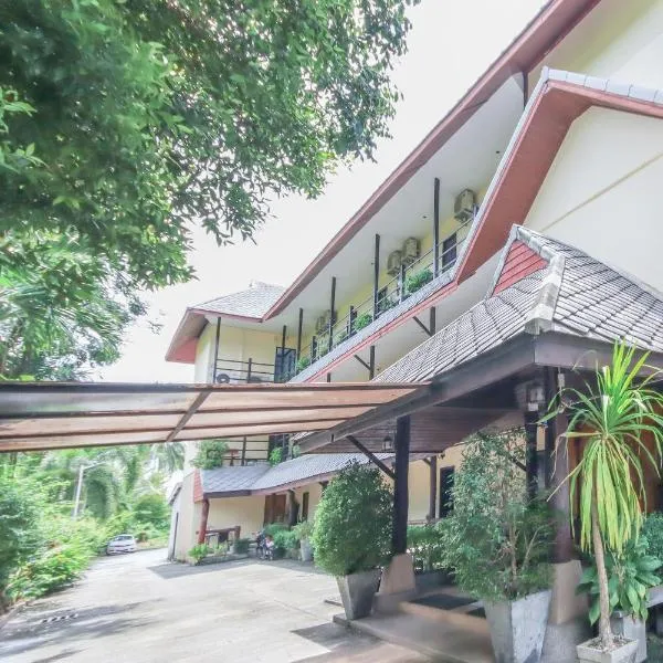 OYO 1145 Prickhom Garden Hotel，位于Ban Bang Moi的酒店