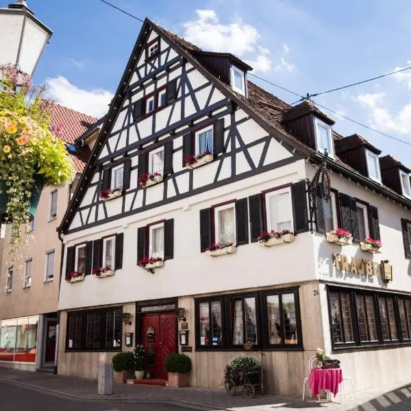 Hotel - Restaurant Traube，位于Oberlenningen的酒店