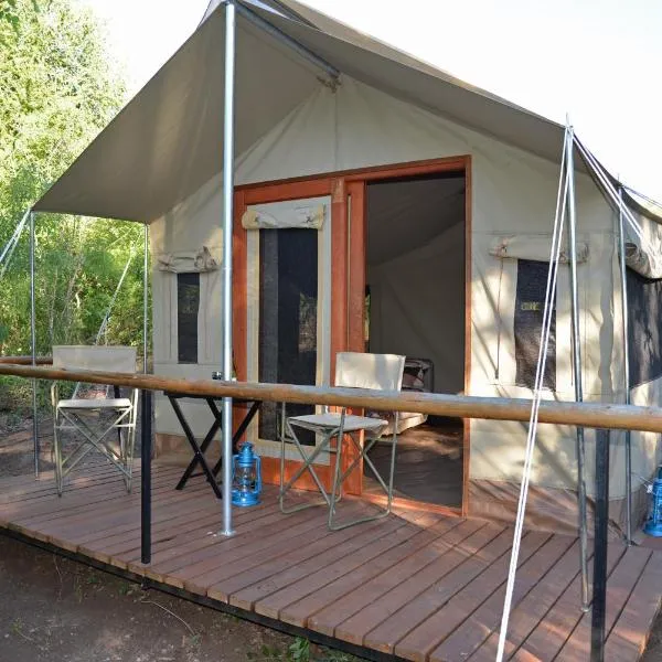 野生橄榄树帐篷营地，位于曼耶雷蒂野生动物园的酒店