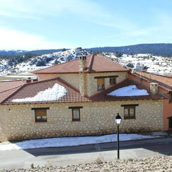 Casa Rural Lahuerta Apartamentos，位于Griegos的酒店