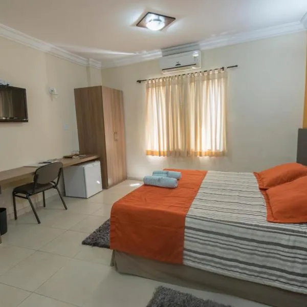 蒙特塞拉酒店，位于桑托斯的酒店