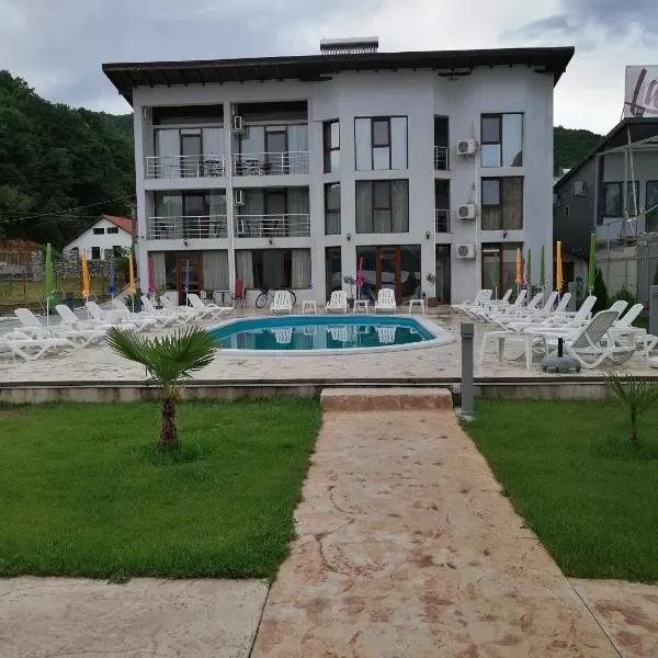 Vila Hercules，位于杜博瓦乡的酒店