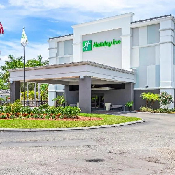 Holiday Inn - St. Petersburg West, an IHG Hotel，位于金银岛的酒店