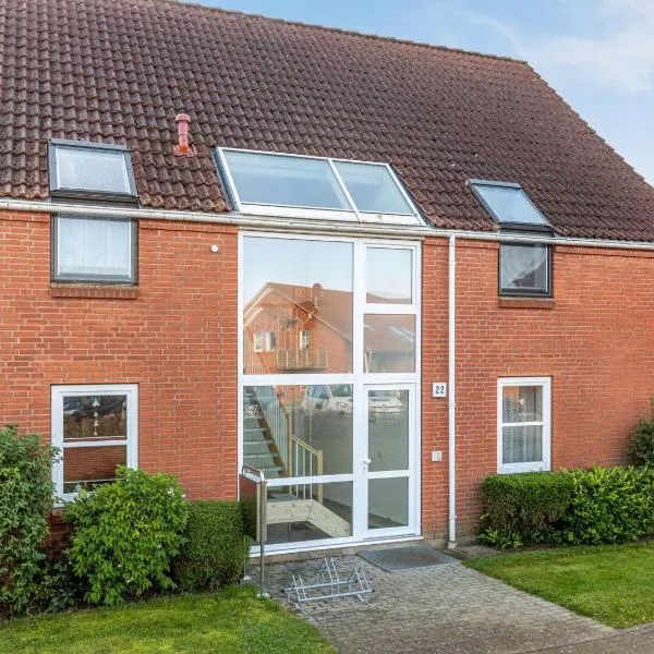 Charmante Ferienwohnung in Kirchdorf Insel Poel，位于Oertzenhof的酒店