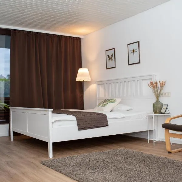 KELLER APARTMENT l 10C，位于Oberndorf am Neckar的酒店